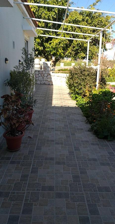 Anastasia'S Garden House เอียลิซอส ภายนอก รูปภาพ